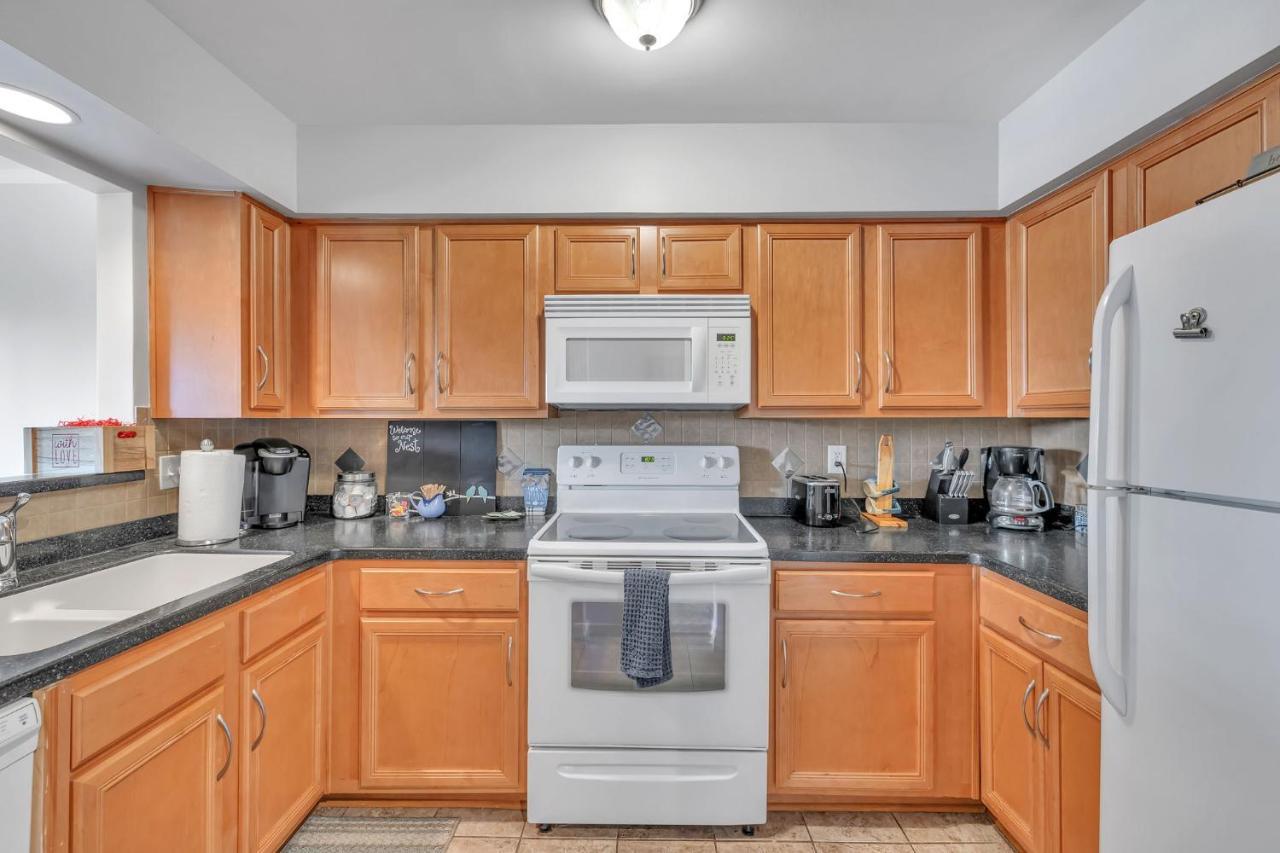 Nash Gold Private Condo - 2Bed, 2Bath, Sleep 6, 25 Min Walk To Broadway And All Nashville Attractions, Pool, Gym Eksteriør bilde